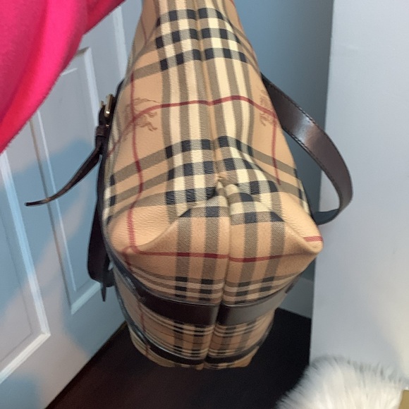 ❌SOLD❌Authentic Burberry large canvas and leather tote w free insert shaper - Picture 13 of 17